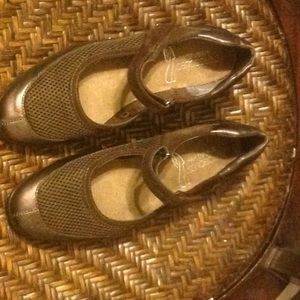 Aerosoles Stitch N Turn shoes